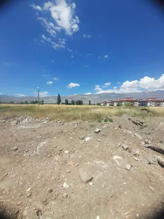 Erzincan Merkez Cengiz Topel Mahallesi 650 m² satılık - Fotoğraf 1