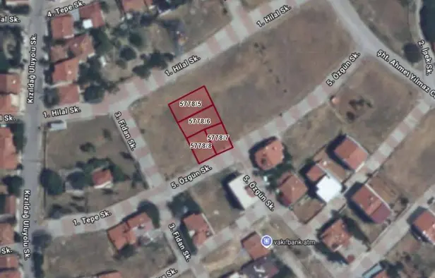 Uşak Merkez Işık Mahallesi 177 m² satılık konut arsa - Fotoğraf 1