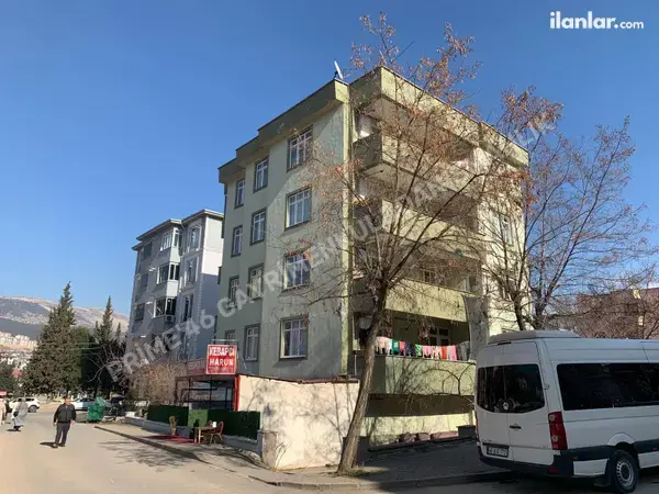 Kahramanmaraş Onikişubat Yunus Emre Mahallesi 180 m² satılık - Fotoğraf 1