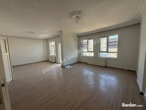 Kahramanmaraş Dulkadiroğlu İsmet Paşa Mahallesi 4+1 180 m² kiralık daire - Fotoğraf 1
