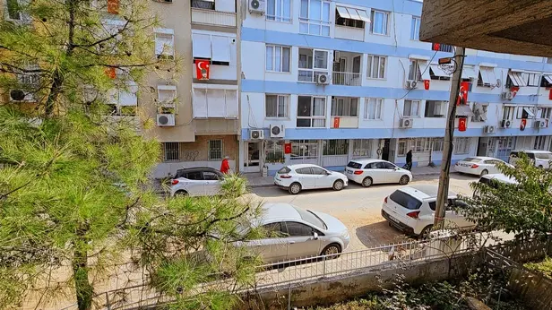 İzmir Karşıyaka Bahçelievler Mahallesi 3+1 160 m² satılık daire - Fotoğraf 1