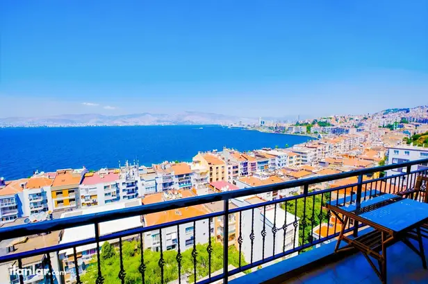 İzmir Konak Akın Simav Mahallesi 3+1 180 m² satılık daire - Fotoğraf 1