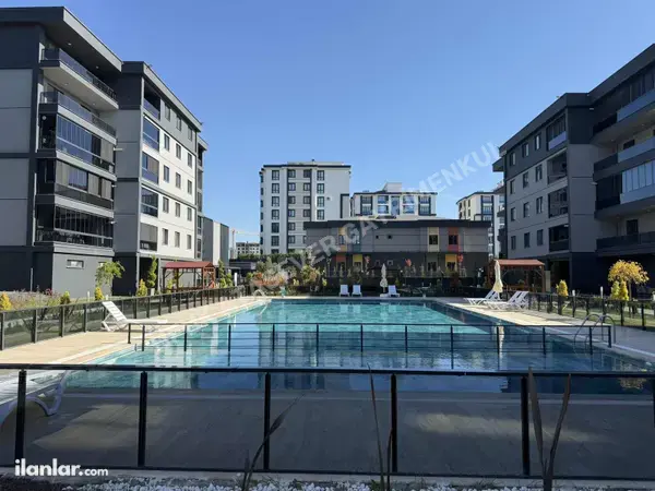Tekirdağ Çerkezköy Cumhuriyet Mahallesi 135 m² satılık - Fotoğraf 1