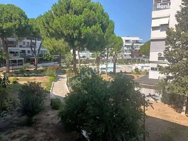 İzmir Çeşme Altınyunus Mahallesi 80 m² kiralık - Fotoğraf 1