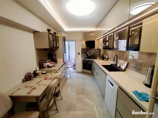 Ankara Keçiören Bağlarbaşı Mahallesi 3+1 140 m² satılık daire - Fotoğraf 1