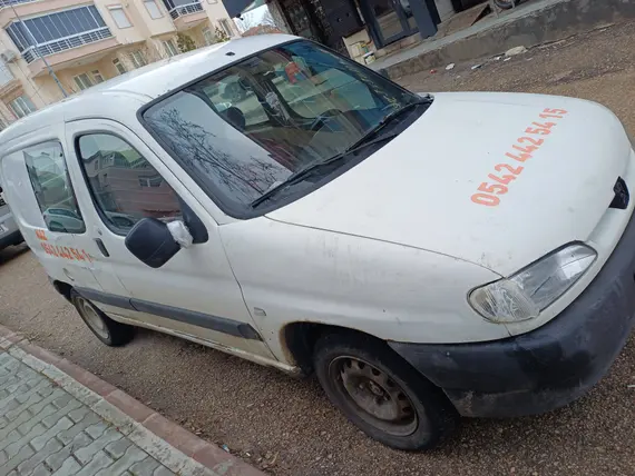 1999 Peugeot Partner 1.9 D dizel manuel minivan & Panelvan - Fotoğraf 2