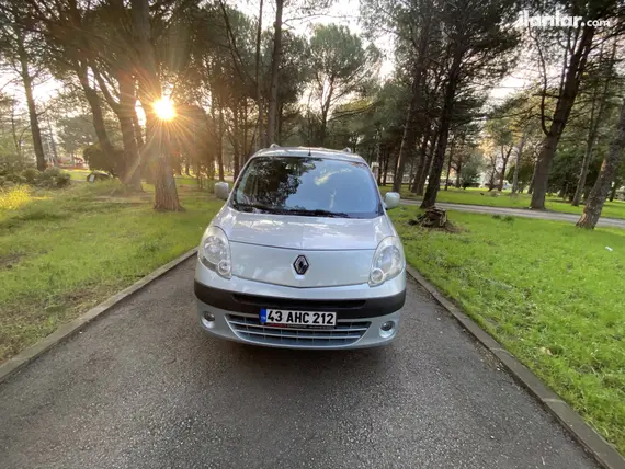 2012 Renault Kangoo Multix 1.5 dCi dizel manuel minivan & Panelvan - Fotoğraf 2