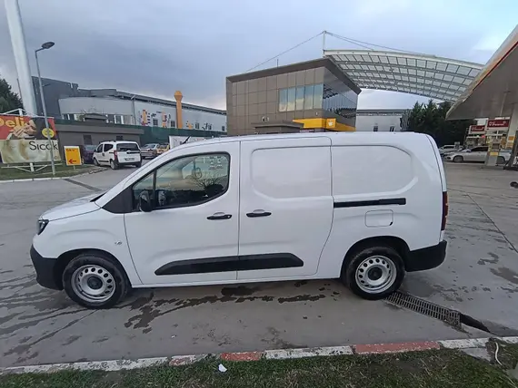 2024 Peugeot Partner 1.5 BlueHDI dizel manuel minivan & Panelvan - Fotoğraf 2