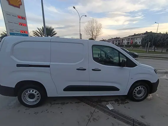 2024 Peugeot Partner 1.5 BlueHDI dizel manuel minivan & Panelvan - Fotoğraf 3