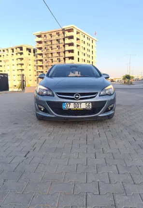 2012 Opel Astra 1.6 benzin & LPG manuel otomobil - Fotoğraf 2