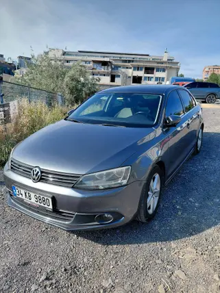 2013 Volkswagen Jetta 1.6 TDi dizel otomatik otomobil - Fotoğraf 2