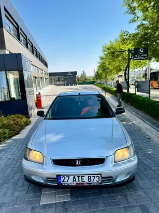 1997 Honda Civic 1.6 benzinli manuel otomobil - Fotoğraf 2
