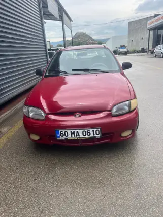 2000 Hyundai Accent 1.3 benzin & LPG manuel otomobil - Fotoğraf 2