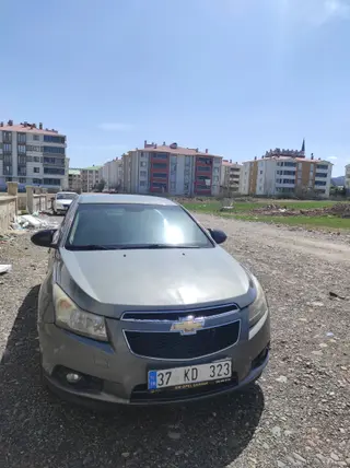 2010 Chevrolet Cruze 1.6 benzinli otomatik otomobil - Fotoğraf 2
