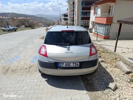 2005 Renault Megane 1.4 benzin & LPG manuel otomobil - Fotoğraf 2