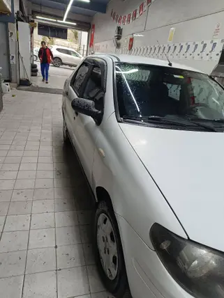 2009 Fiat Albea Sole 1.3 Multijet dizel manuel otomobil - Fotoğraf 3