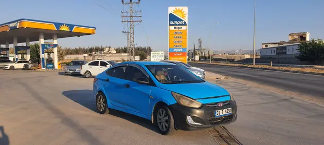 2014 Hyundai Accent Blue 1.4 CVVT benzinli manuel otomobil - Fotoğraf 3