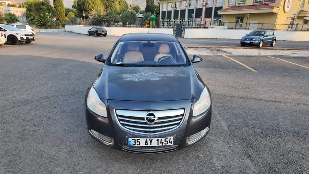 2011 Opel Insignia 1.6 T benzinli manuel otomobil - Fotoğraf 2