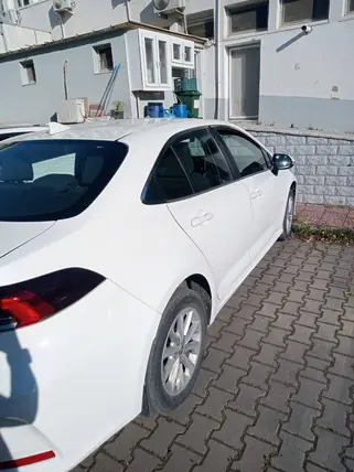 2020 Toyota Corolla 1.8 Hybrid hibrit otomatik otomobil - Fotoğraf 2