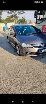 2011 Honda Civic 1.6 i-VTEC benzinli yarı Otomatik otomobil - Fotoğraf 2