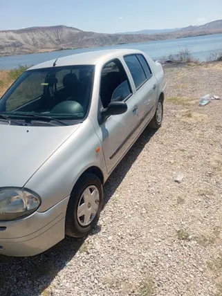 2001 Renault Clio 1.4 benzinli manuel otomobil - Fotoğraf 3