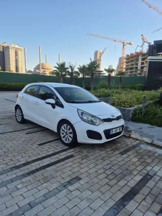 2012 Kia Rio 1.4 CRDi dizel manuel otomobil - Fotoğraf 2