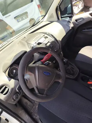 2014 Ford Tourneo Courier 1.5 TDCi dizel manuel minivan & Panelvan - Fotoğraf 2