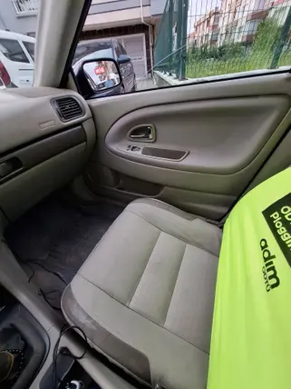 2001 Volvo S40 1.6 benzinli manuel otomobil - Fotoğraf 2