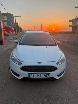 2016 Ford Focus 1.0 GTDi benzinli otomatik otomobil - Fotoğraf 2