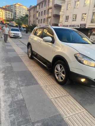 2013 Nissan Qashqai 1.5 dCi dizel manuel arazi, SUV, Pick-up - Fotoğraf 3