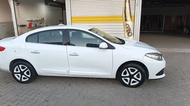 2013 Renault Fluence 1.5 dCi dizel yarı Otomatik otomobil - Fotoğraf 3