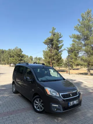 2016 Peugeot Partner 1.6 HDI dizel manuel minivan & Panelvan - Fotoğraf 2