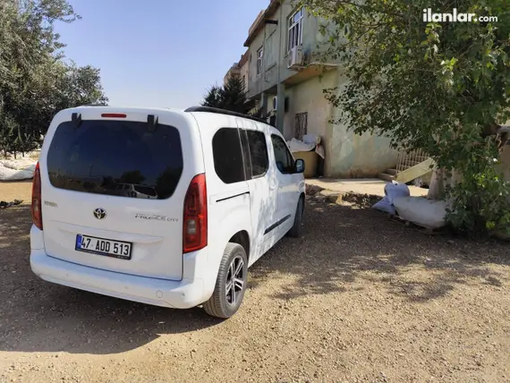 2023 Toyota Proace City 1.5 D dizel otomatik minivan & Panelvan - Fotoğraf 2