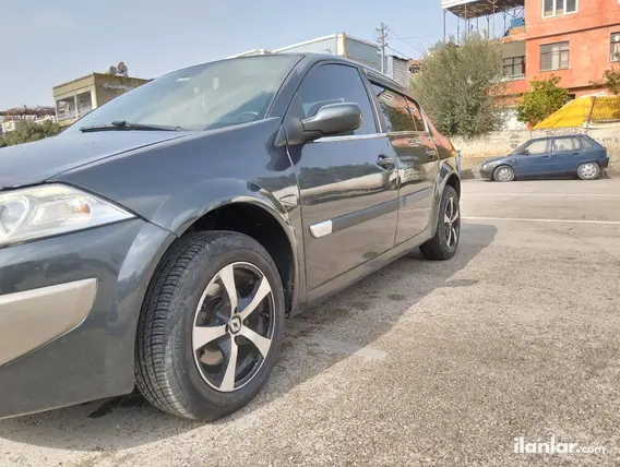 2007 Renault Megane 1.5 dCi dizel manuel otomobil - Fotoğraf 3