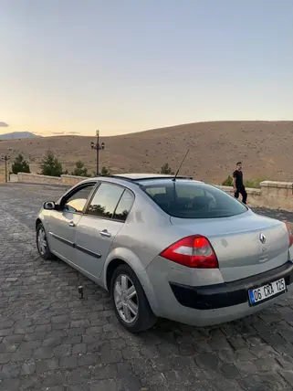 2004 Renault Megane 1.6 benzin & LPG manuel otomobil - Fotoğraf 3