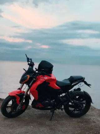 2023 Benelli 125 S benzinli manuel motosiklet - Fotoğraf 2