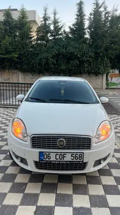 2011 Fiat Linea 1.3 Multijet dizel manuel otomobil - Fotoğraf 2
