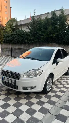 2011 Fiat Linea 1.3 Multijet dizel manuel otomobil - Fotoğraf 3