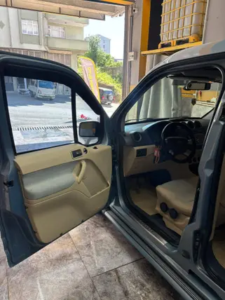 2011 Ford Tourneo Connect 1.8 TDCI dizel manuel minivan & Panelvan - Fotoğraf 3