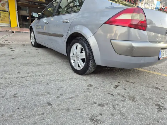 2005 Renault Megane 1.5 dCi dizel manuel otomobil - Fotoğraf 2