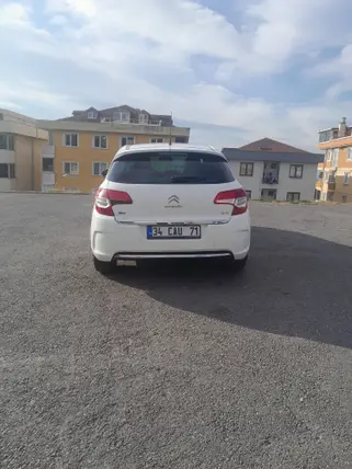 2013 Citroen C4 1.6 HDi dizel yarı Otomatik otomobil - Fotoğraf 3
