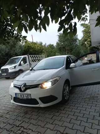 2013 Renault Fluence 1.5 dCi dizel yarı Otomatik otomobil - Fotoğraf 2