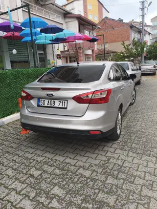 2011 Ford Focus 1.6 TDCi dizel manuel otomobil - Fotoğraf 2