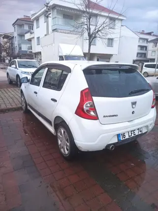 2012 Dacia Sandero 1.2 benzinli manuel otomobil - Fotoğraf 2