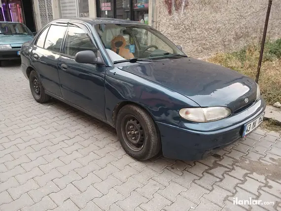 1996 Hyundai Accent 1.5 benzinli otomatik otomobil - Fotoğraf 3