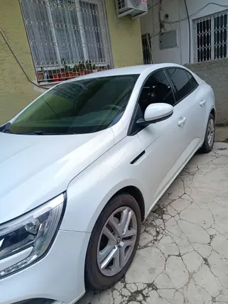 2017 Renault Megane 1.6 benzinli manuel otomobil - Fotoğraf 2