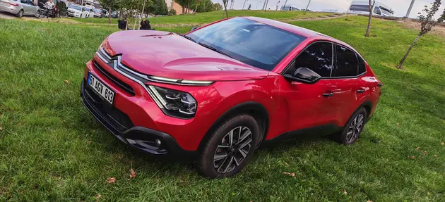 2023 Citroen C4 X 1.2 PureTech benzinli otomatik otomobil - Fotoğraf 2