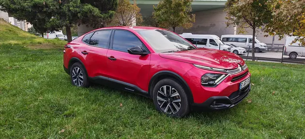 2023 Citroen C4 X 1.2 PureTech benzinli otomatik otomobil - Fotoğraf 3
