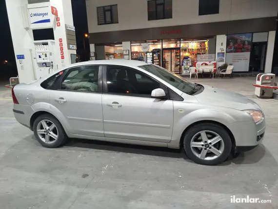 2008 Ford Focus 1.6 TDCi dizel manuel otomobil - Fotoğraf 3