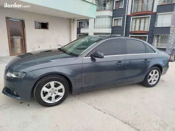 2010 Audi A4 A4 Sedan benzinli otomatik otomobil - Fotoğraf 3